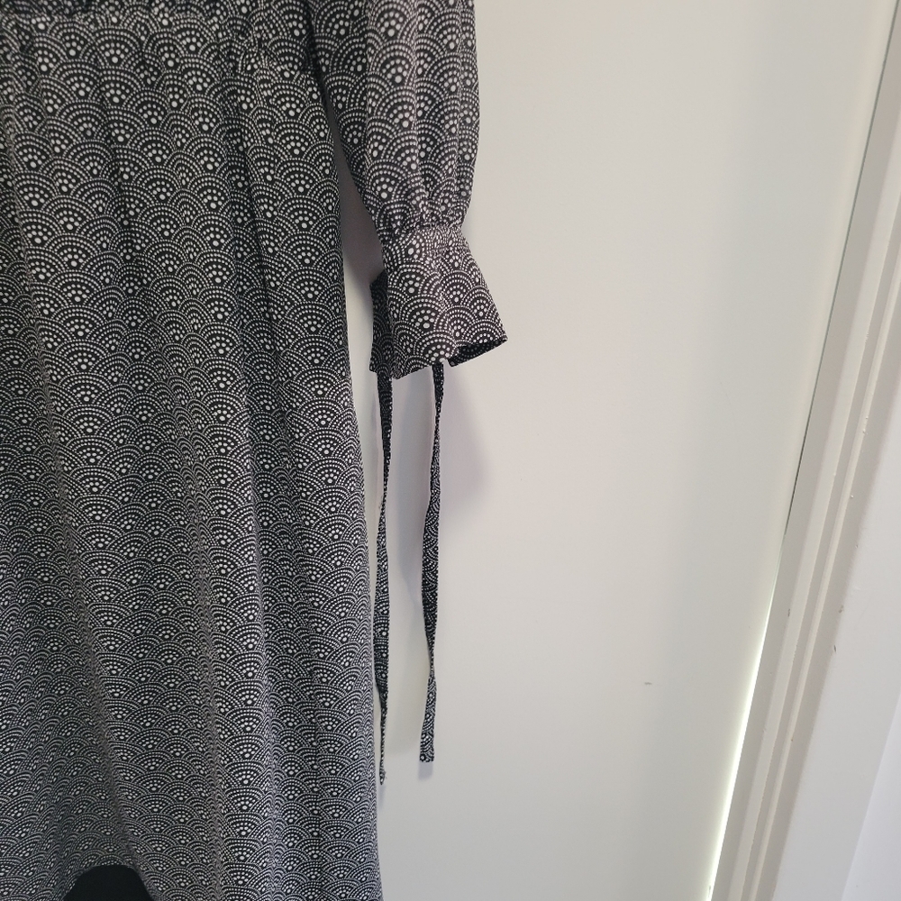 Dress - Picture 3 of 4